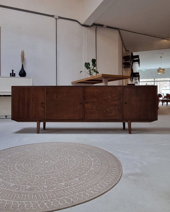 Image 1 of Aparador Lagerth