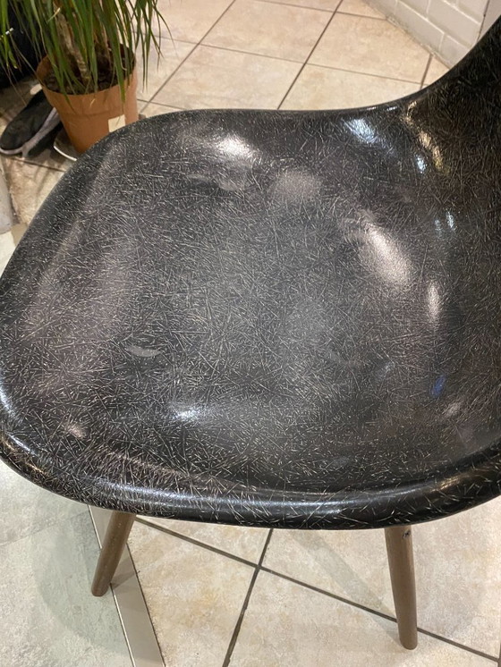 Image 1 of Sedia DSW, fibra nera, tassello nero, noce, Eames, Herman Miller, vintage 1950