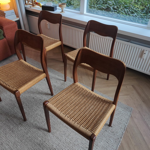 4x N.O. Møller eetkamerstoelen 71 teck papercord