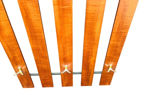 Image 1 of Houten vintage wandkapstok | Kapstok di metà secolo con latten e haken 