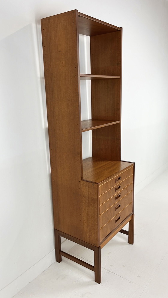 Image 1 of Bibliothèque suédoise vintage en teck