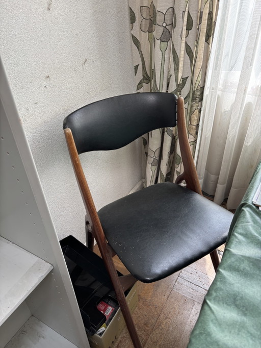 4 Asko Chairs and Table by Louis Van Teeffelen – eetkamerset, Wood, Skai (photo 2 of 5)