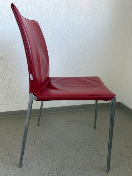 Chaise design Zanotta Lia, Cuir rouge, Barbieri, Chaises de salle à manger, Métal, Italian Design (photo 4 sur 6)