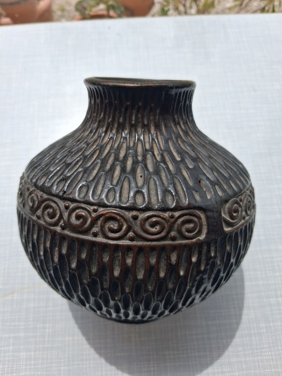Clanta English Pottery Vase – Ceramic (photo 5 of 6)