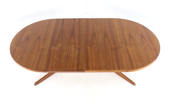 Image 1 of Dyrlund Danish design round 2x extendable dining table vintage