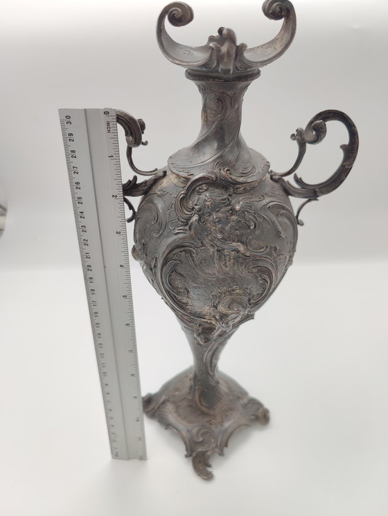 Image 1 of Decorative vase rococo 1880 putto metal