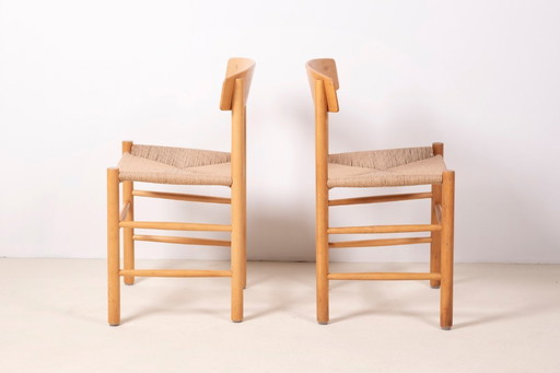 2x Børge Mogensen J39 "People's Chair" en hêtre, années 1970 Danemark