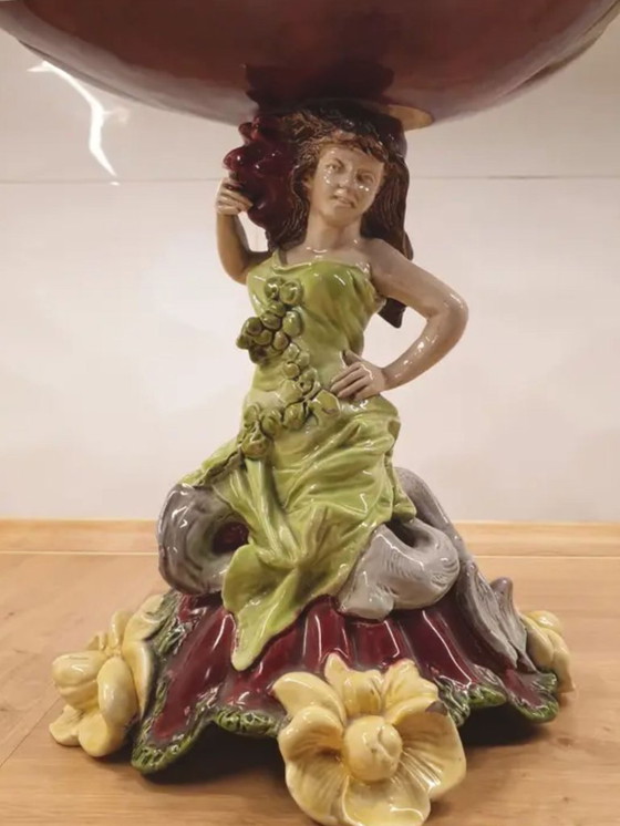 Image 1 of Monumentales Majolika-Figuren-Mittelstück, Böhmen, um 1900