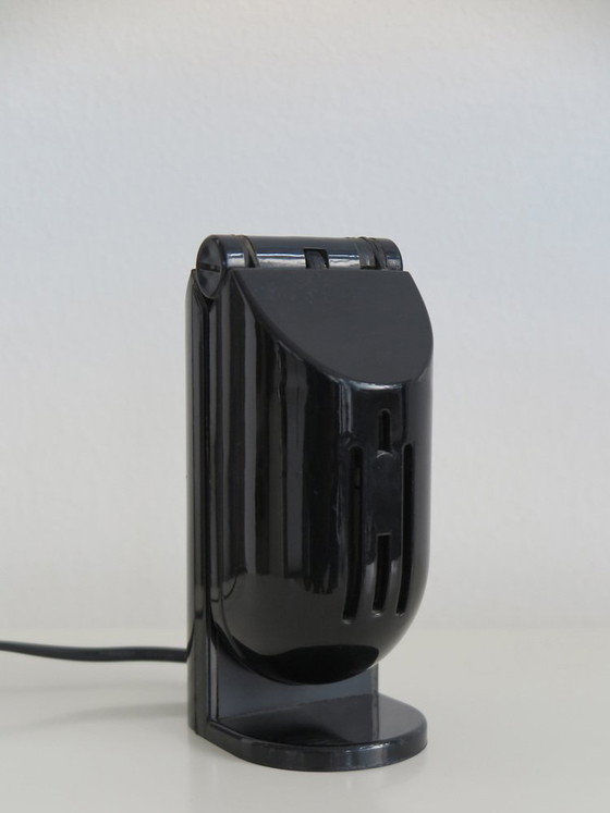 Zwart-witte plastic Tafellampen, Italië, jaren '60, set van 2 – Kunststof (photo 14 of 26)