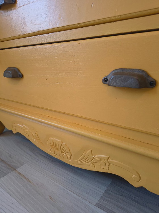 Image 1 of Commode vintage jaune ocre/jaune moutarde