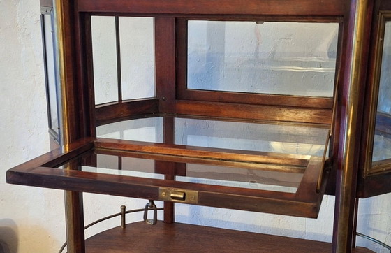 Image 1 of Chariot de service Art Déco en acajou, laiton et verre, 1920