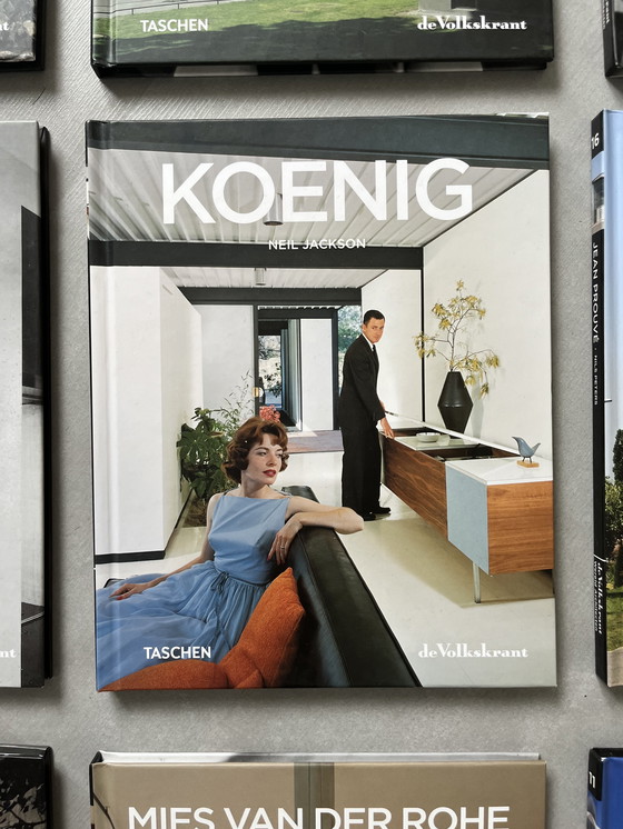 Image 1 of Wereldarchitecten Volkskrant Taschen serie 