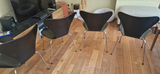 4 Vintage Fritz Hansen Designstoelen – Denemarken 1966 – Eetkamerstoelen, Wood (photo 8 of 12)