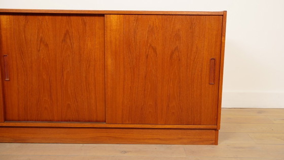 Image 1 of Credenza vintage | Ante scorrevoli | Design scandinavo |.