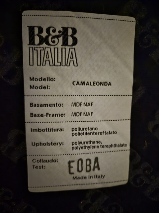 Canapé en cuir CAMALEONDA B&B Italia à partir de 2022 ▪︎ 2 pers. avec pouf