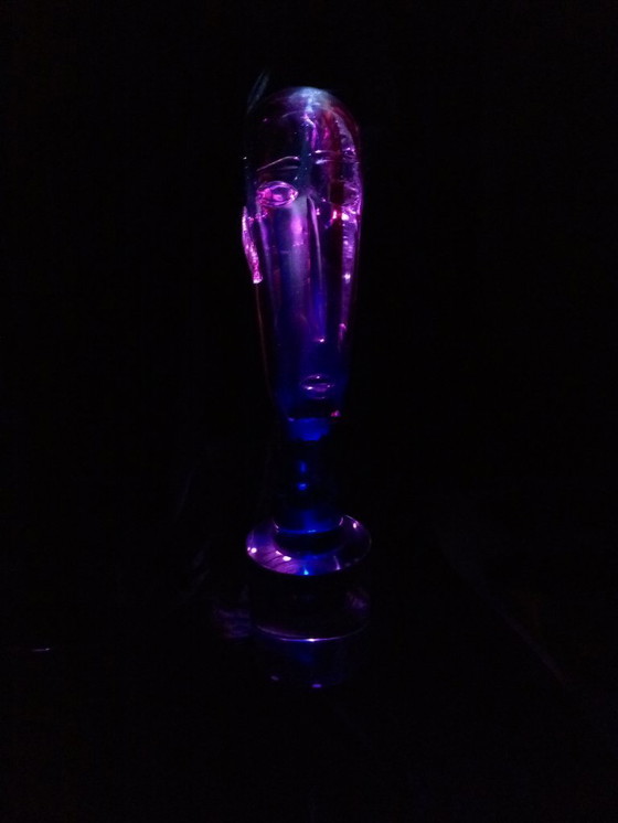 Image 1 of Murano glazen sculpturen brengen een eerbetoon aan Modigliani.