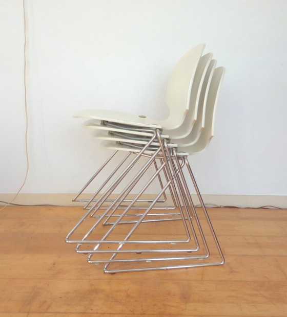 Image 1 of 4 Minsker dining chairs Fritz Hansen Denmark 1986