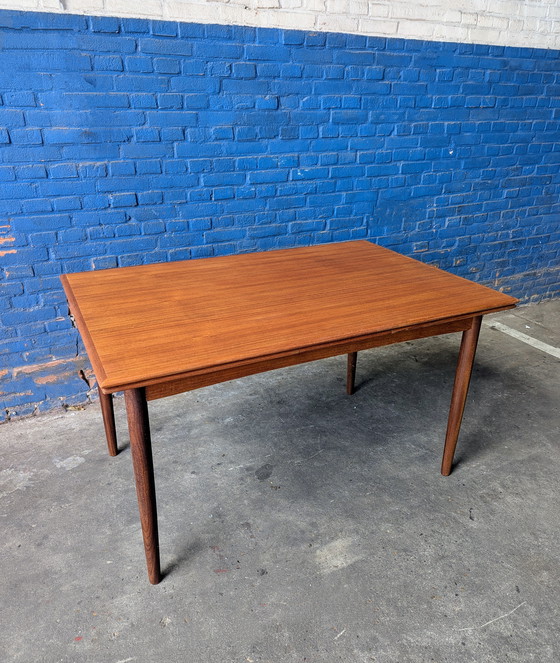Image 1 of Table de salle à manger extensible en teck d'origine danoise