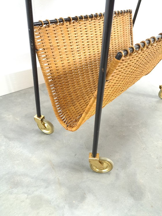 Image 1 of Tijdschriftenrek met formica dienblad op wielen, bijzettafel