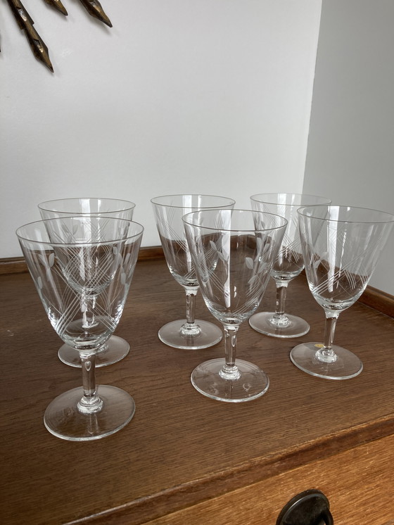 Image 1 of Serie Von 6 Älteren Geziselten Gläsern