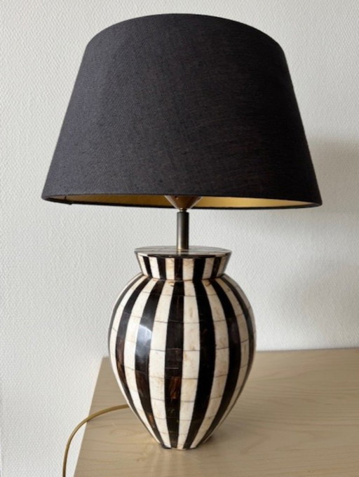 Lampe en bois (mosaïque) avec abat-jour en lin.