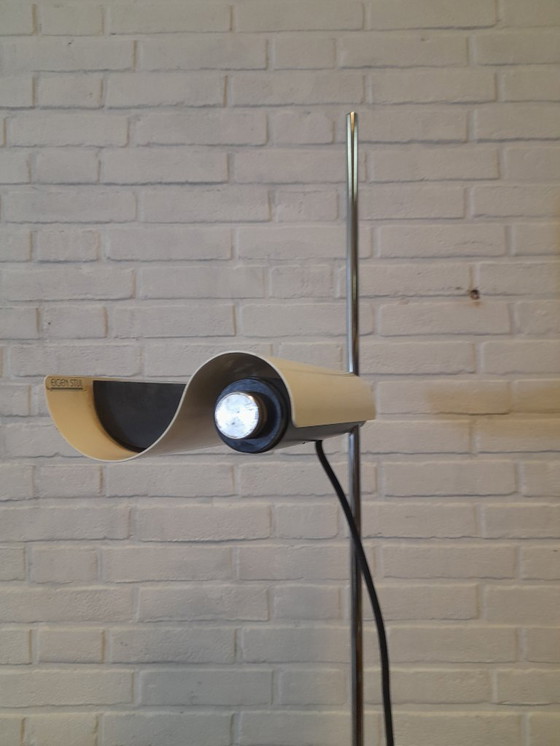 Image 1 of Dim 333 uplighter Oluce