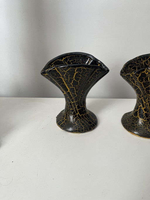 2 Chinese Vases
