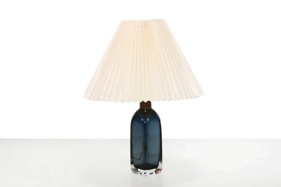 Blue crystal table lamp by Carl Fagerlund for Orrefors model RD1406 – Brass, Scandinavian (photo 5 of 5)