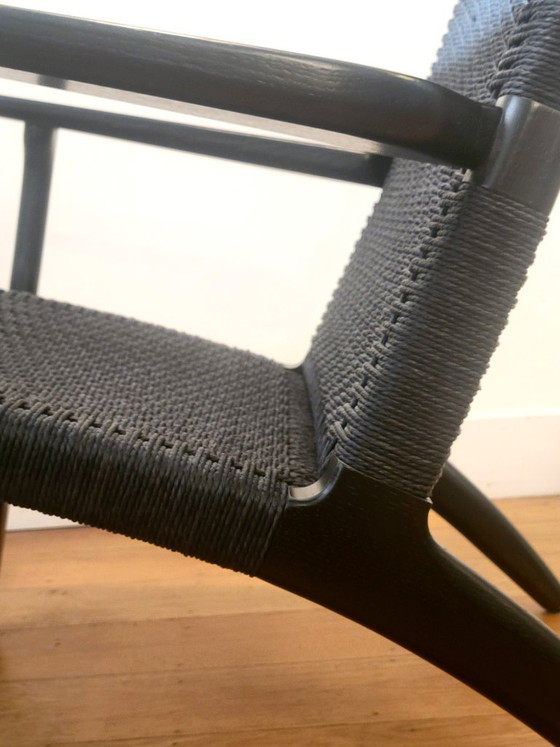 Hans J. Wegner CH25 Lounge Chair Voor Carl Hansen & Søn In Zwart Eiken. – Fauteuils, Wood, Vintage (photo 4 of 11)