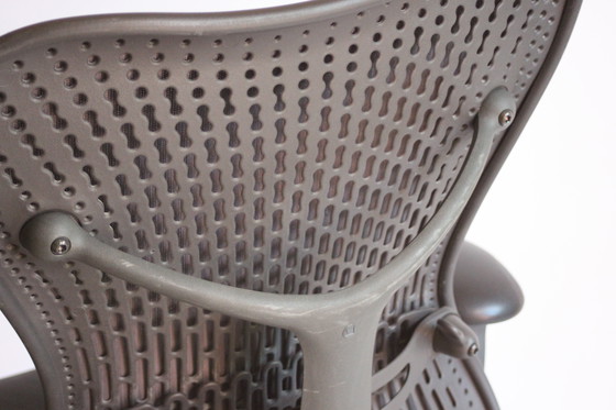 Image 1 of Silla de escritorio Herman Miller Mirra 1 de Studio 7.5, Berlín, 2003