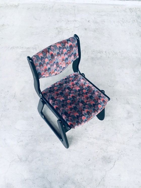 Image 1 of Ensemble de 4 chaises de salle à manger vintage MCM des années 1970 en bois teinté noir