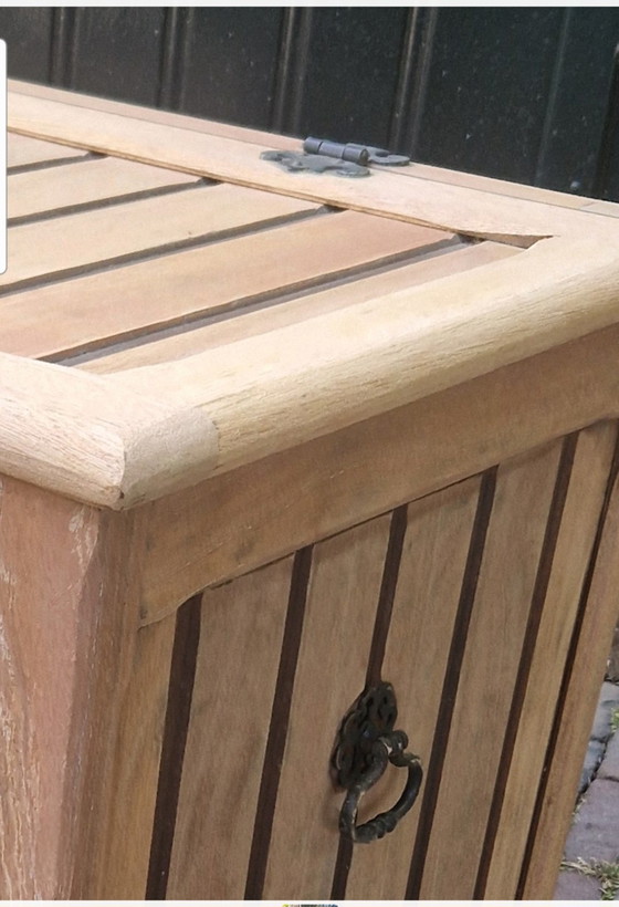 Image 1 of Teak royal chest, Cushion box, storage box