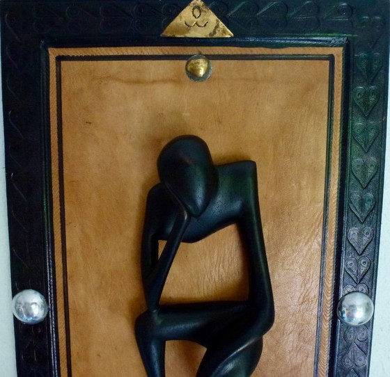 Image 1 of Wandpaneel met abstracte 3-D interpretatie van "De Denker”.