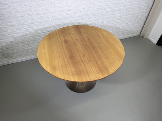 Image 1 of Lasko uitschuifbare design tafel eiken. 