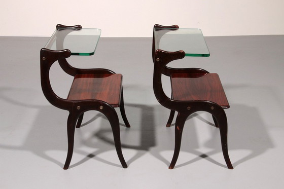 Image 1 of Mid Century Italiaanse set bijzettafels Toegeschreven aan Ico Parisi