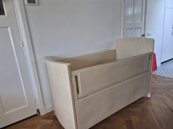 Image 1 of Lit d'enfant, berceau des années 1930