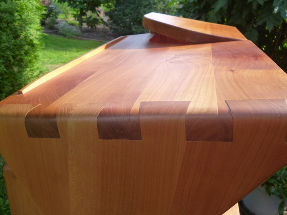 Unikat Massivholz-Stehpult / Design-Sekretär – Handgefertigtes Meisterstück mit Schwalbenschwanz-Zinken (photo 10 of 10)