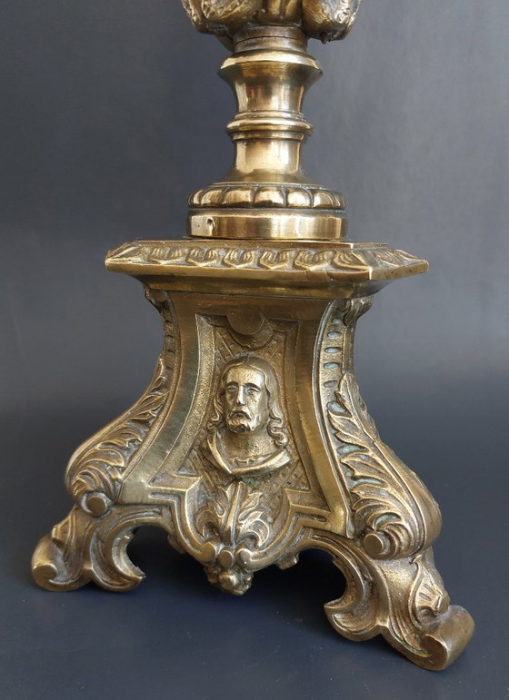 Image 1 of Candelabro da cappella in bronzo del XIX secolo