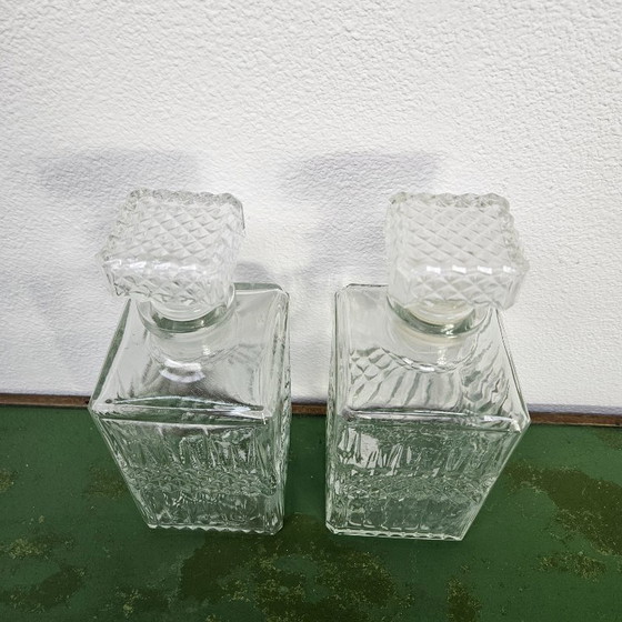 Image 1 of Set di due caraffe in vetro, decanter per whisky