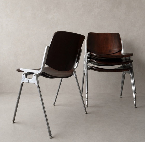 Image 1 of 4 vintage Castelli stoelen, bruin hout, prachtig patina