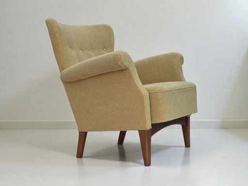 1960s, Danish armchair by Fritz Hansen, series 8000/8020, original condition.