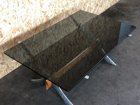 Image 1 of Tavolo da caffè anni '60 e '70 con piano in vetro e metallo in teak