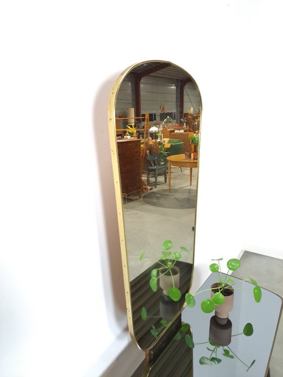 Image 1 of Tavolino laterale con cassetti e grande specchio con bordo dorato, toletta