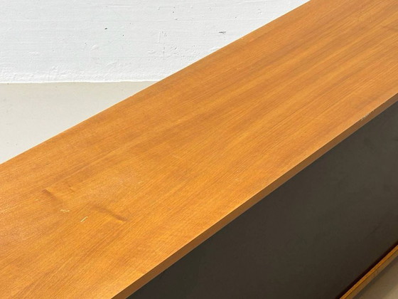 Image 1 of Sideboard aus Walnussholz von Knoll International, 1960er Jahre