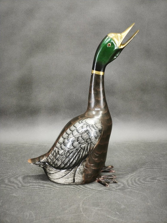 Image 1 of Sculpture de canard en laiton coulé peint à la main, fabriquée en France dans les années 1960