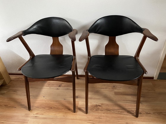 Image 1 of 4 sedie vintage in corno di mucca di Louis van Teeffelen