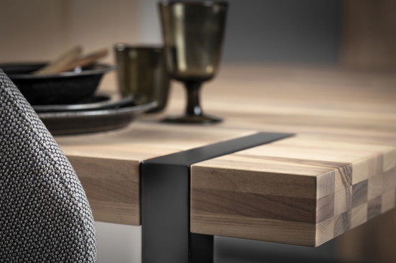 Image 1 of Interstar MW0885 dining table - 135x135