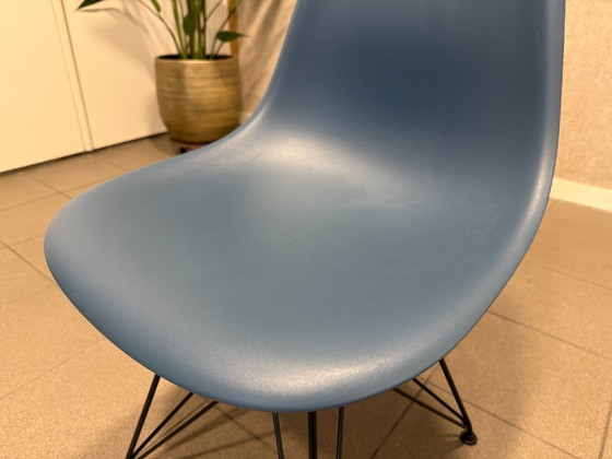 Vitra | Eames | DSR | Azul Marino | 1 unidad – Sillas de comedor, Metal, Plástico (photo 7 of 9)
