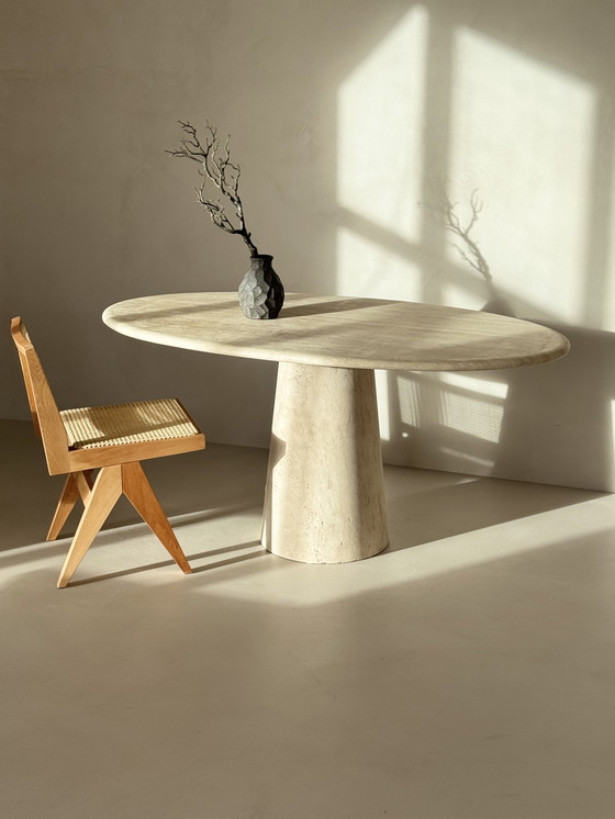 Image 1 of Ovaal Travertino Eettafel 160 cm