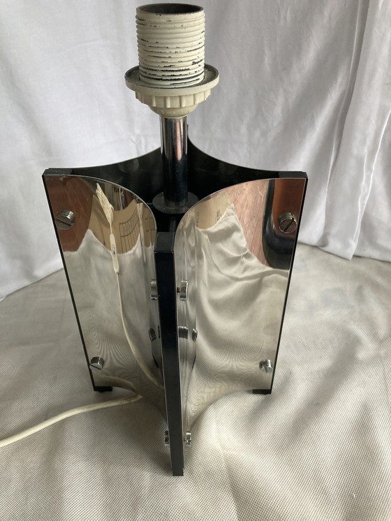 Image 1 of GAETANO SCIOLARI Lampada da tavolo anni '70 in metallo cromato